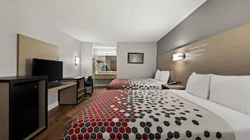 Standard Room, 2 Katil Kelamin (Double), Non Smoking | Meja, ruang kerja komputer riba, langsir/tirai gelap terus