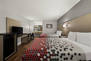 Habitación estándar, 2 camas dobles, no fumadores | Escritorio, espacio para trabajar con un portátil, cortinas opacas