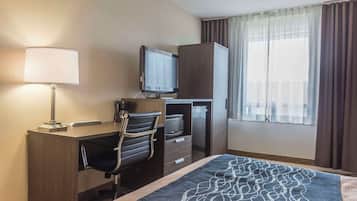 Deluxe Queen Room with Sofa Bed, Upper Floor | Premium bedding, pillowtop beds, desk, blackout drapes