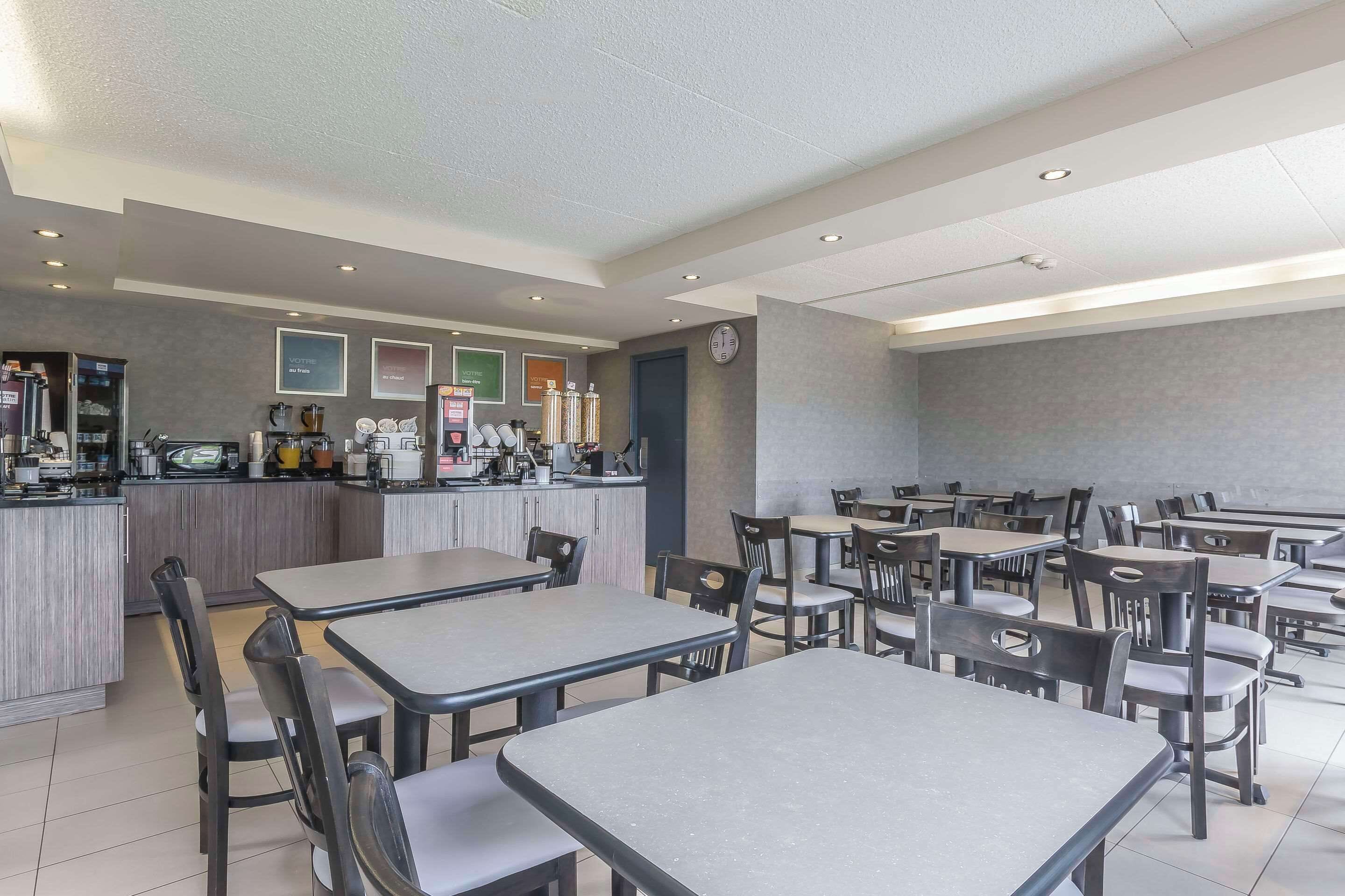 free daily on-the-go breakfast