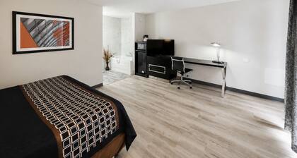Alamo Inn & Suites