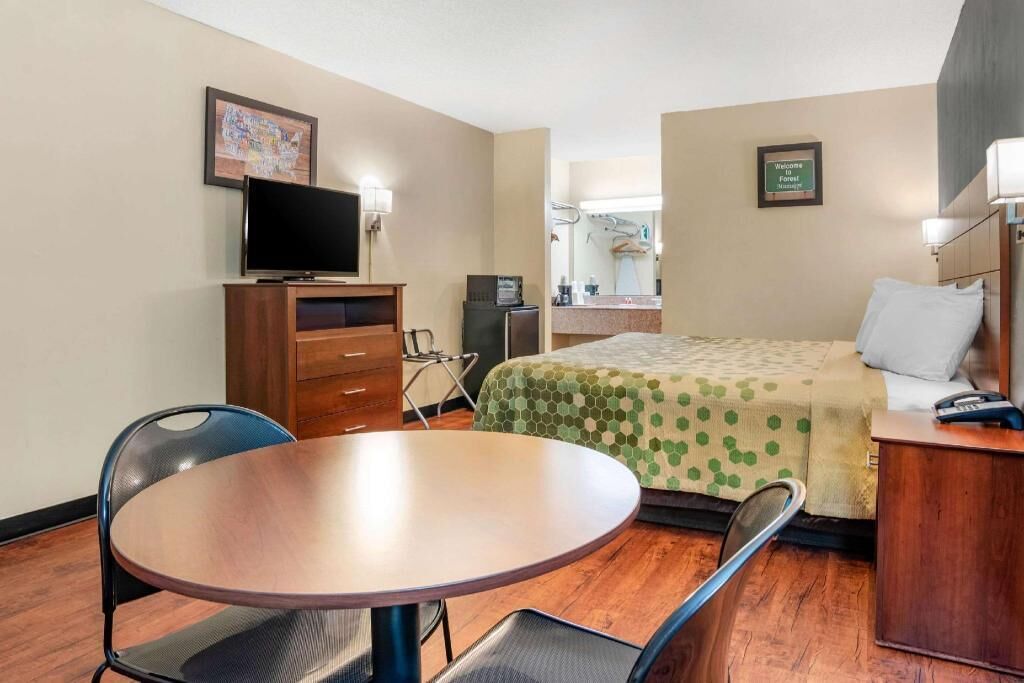 Iron/ironing board, rollaway beds, free WiFi, bed sheets