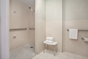 Standard Room, 1 Queen Bed, Accessible | Bathroom - Days Inn by Wyndham Reading Wyomissing (Wyomissing)