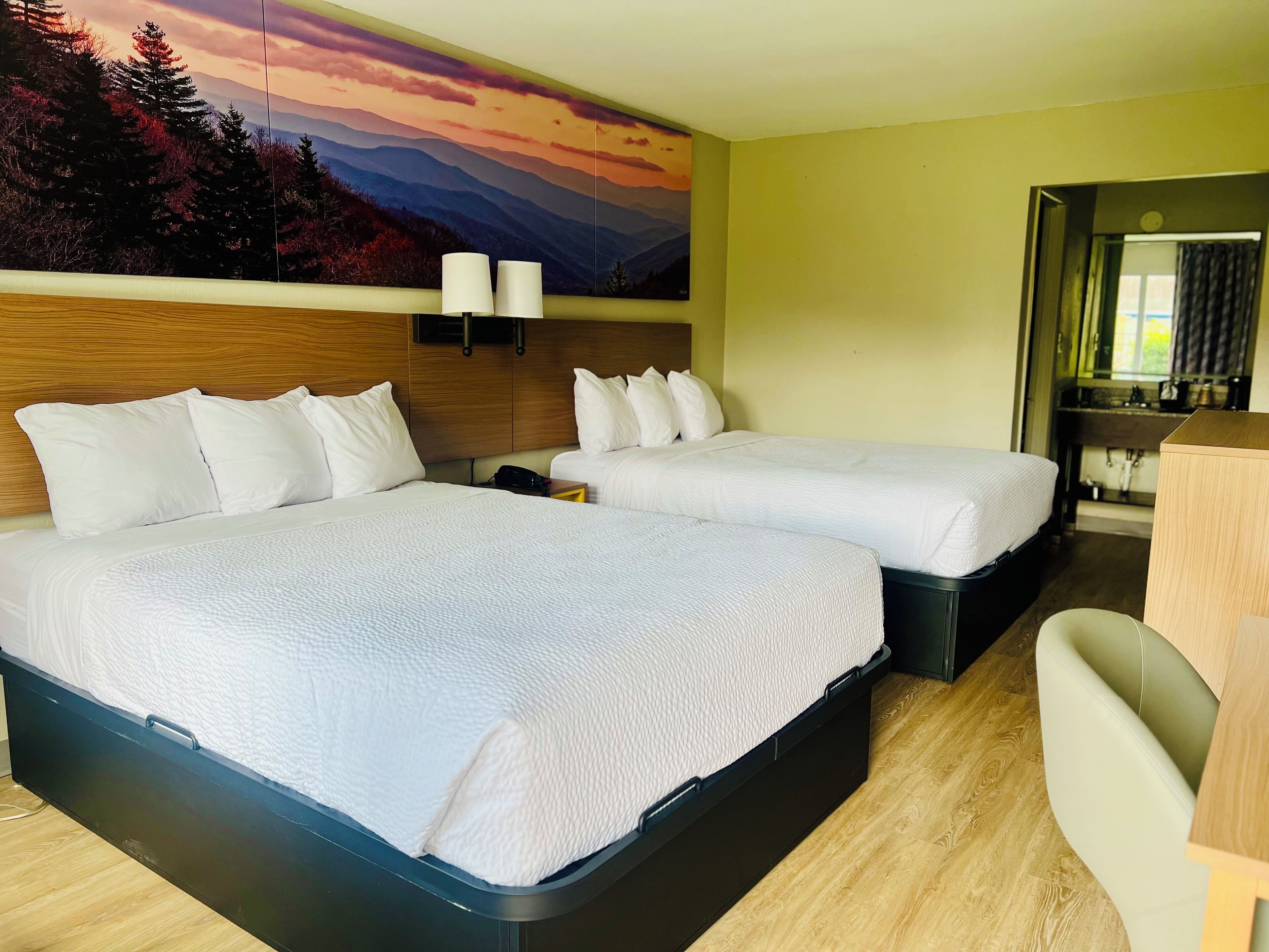 In-room safe, desk, iron/ironing board, free WiFi