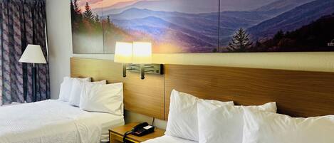 Suite, 2 grands lits, non-fumeur | Salle de bain | Ensemble baignoire-douche, baignoire profonde