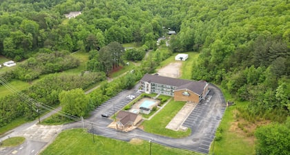 Days Inn by Wyndham Jellico - Tennessee State Line
