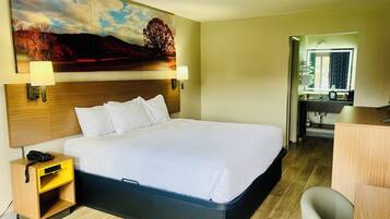 In-room safe, desk, iron/ironing board, free WiFi