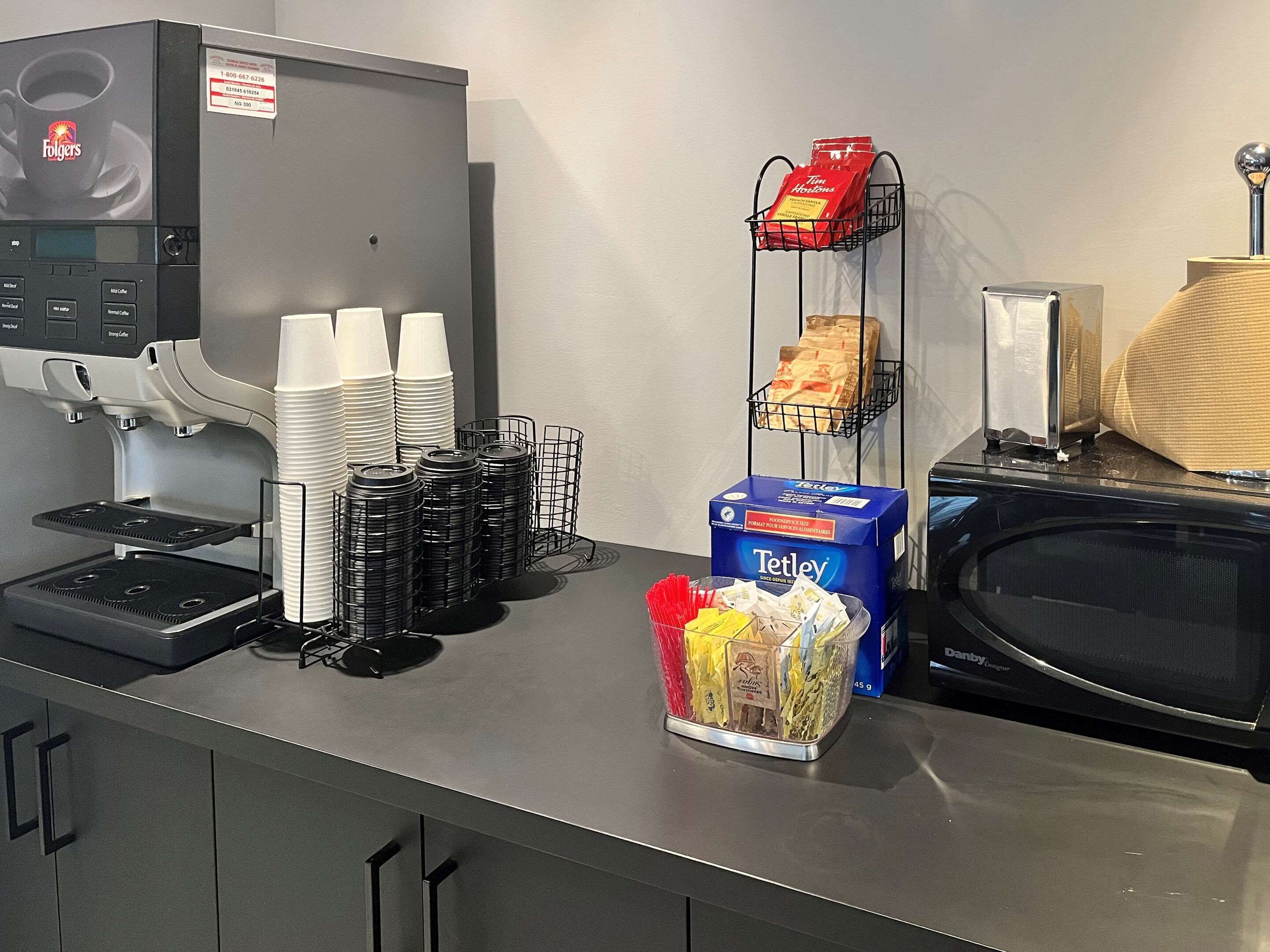 free daily continental breakfast