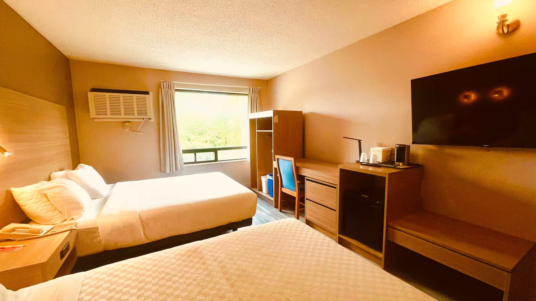 Chambre, 2 grands lits, non-fumeur