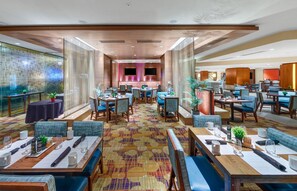 Daily buffet breakfast for a fee - Marriott Chicago O'Hare (Chicago)