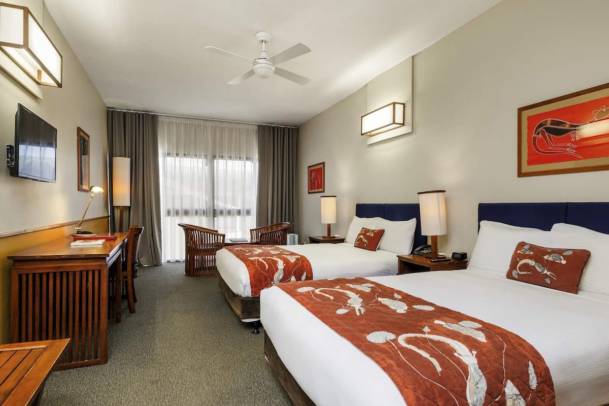 Superior Twin Room | In-room safe, desk, soundproofing, iron/ironing board