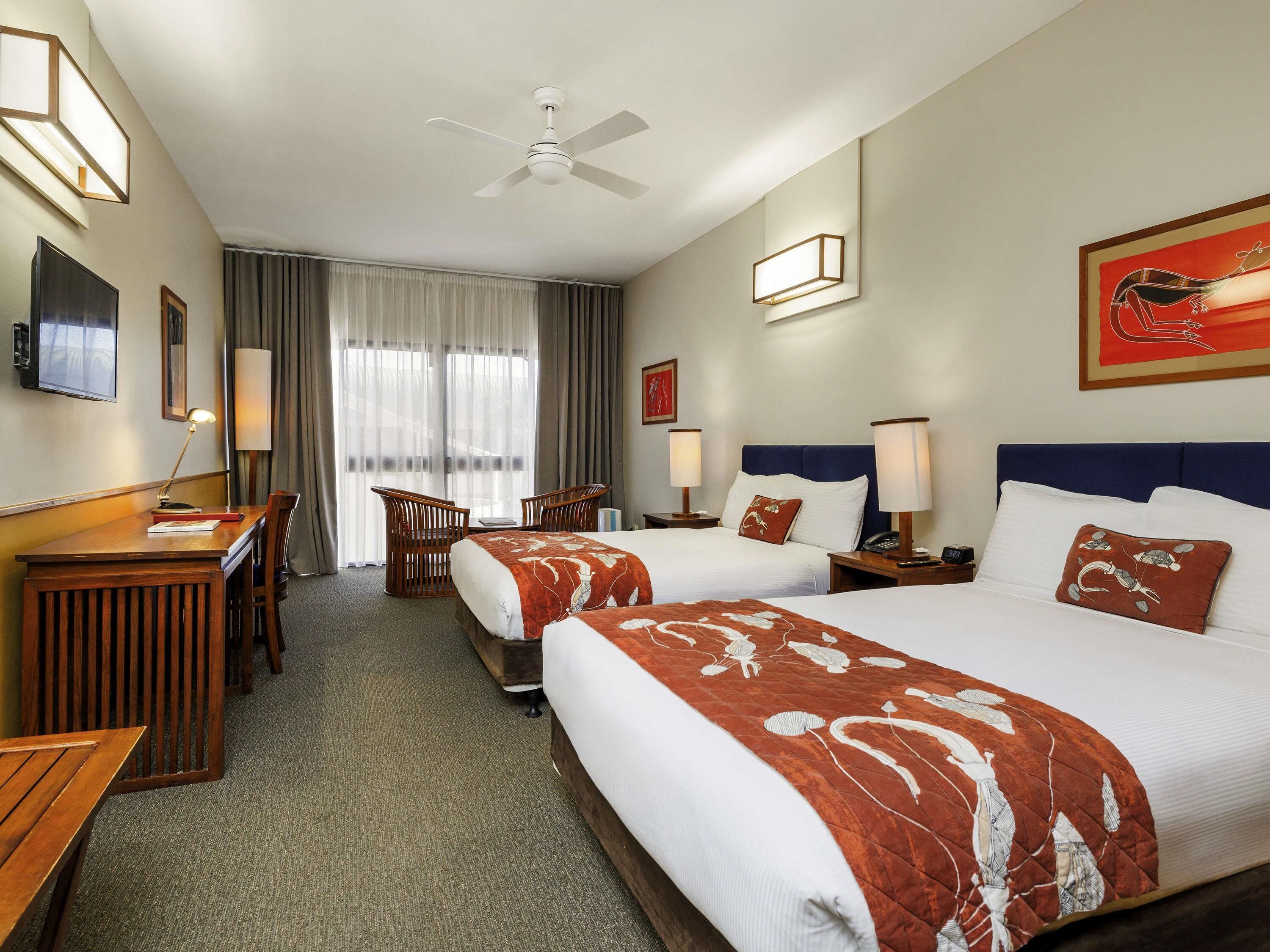 Kamar Double Superior, 2 Tempat Tidur Double | Brankas, meja kerja, kedap suara, dan setrika/meja setrika