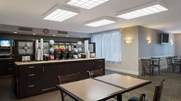 Free daily continental breakfast