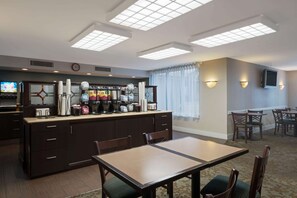 Free daily continental breakfast - Ramada by Wyndham Boston (Boston)