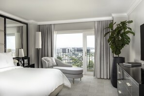 1 bedroom, premium bedding, down comforters, minibar