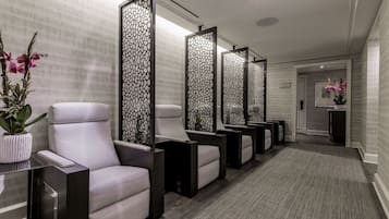 Salas de tratamiento para parejas, sauna y baño de vapor
