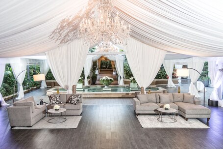 Four Seasons Los Angeles at Beverly Hills – Affordable hotel in Los Angeles