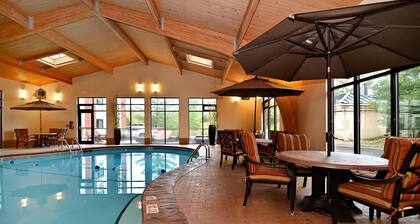 Holiday Inn Express Branson-Green Mountain Drive by IHG