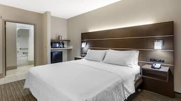 Standard Room, 1 King Bed, Accessible Bathtub (Communications)