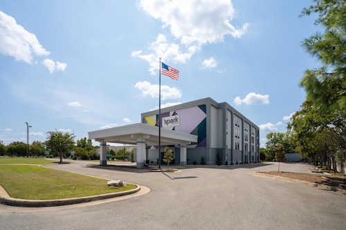 Spark by Hilton Decatur