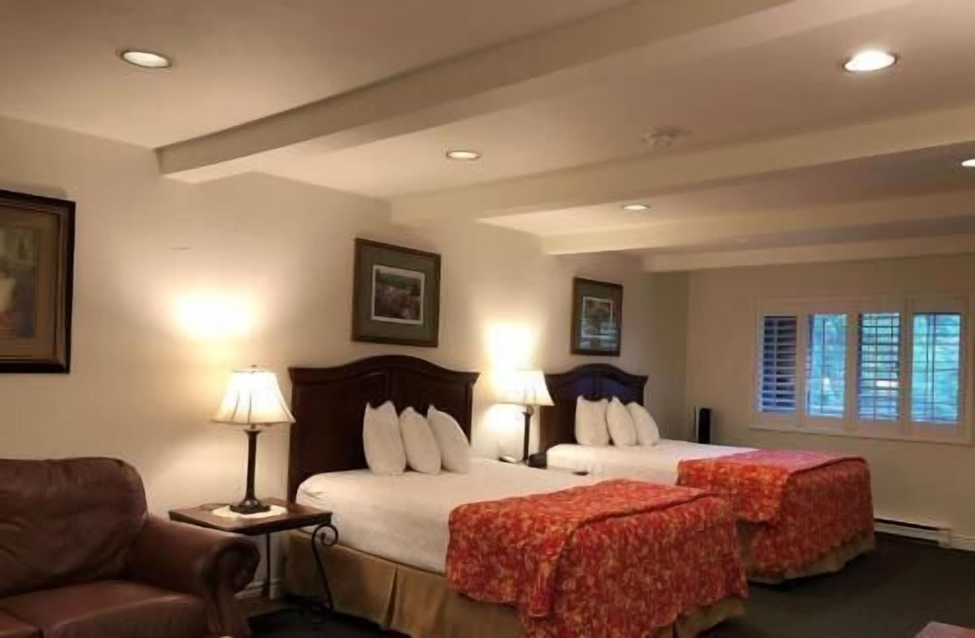 Bügeleisen/Bügelbrett, kostenloses WLAN, Bettwäsche