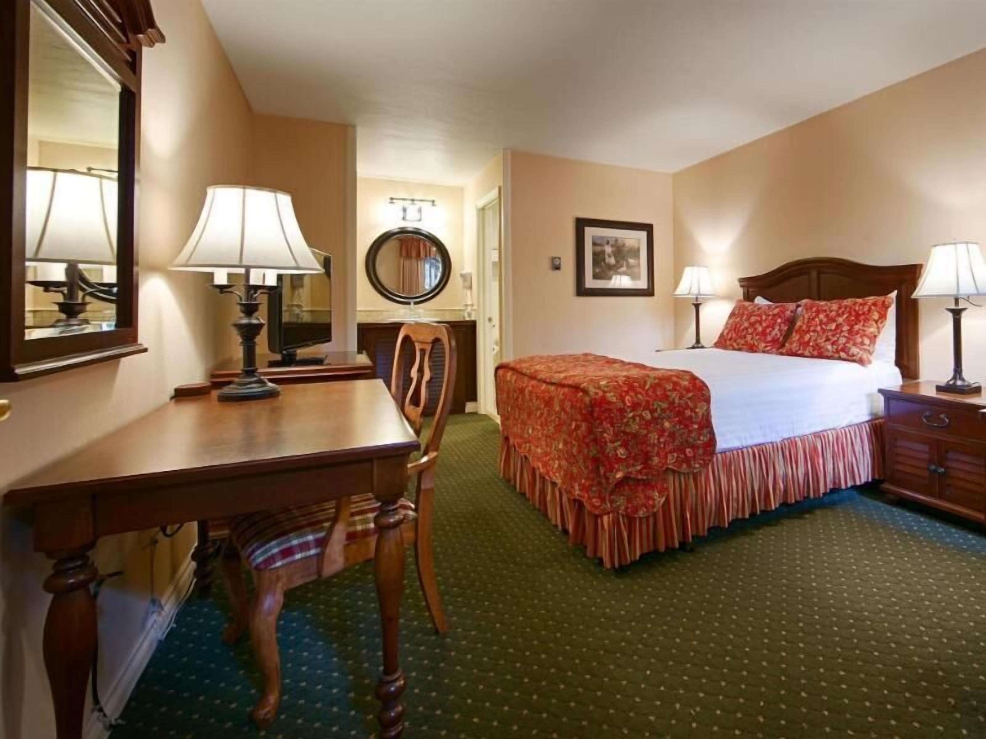 Bügeleisen/Bügelbrett, kostenloses WLAN, Bettwäsche