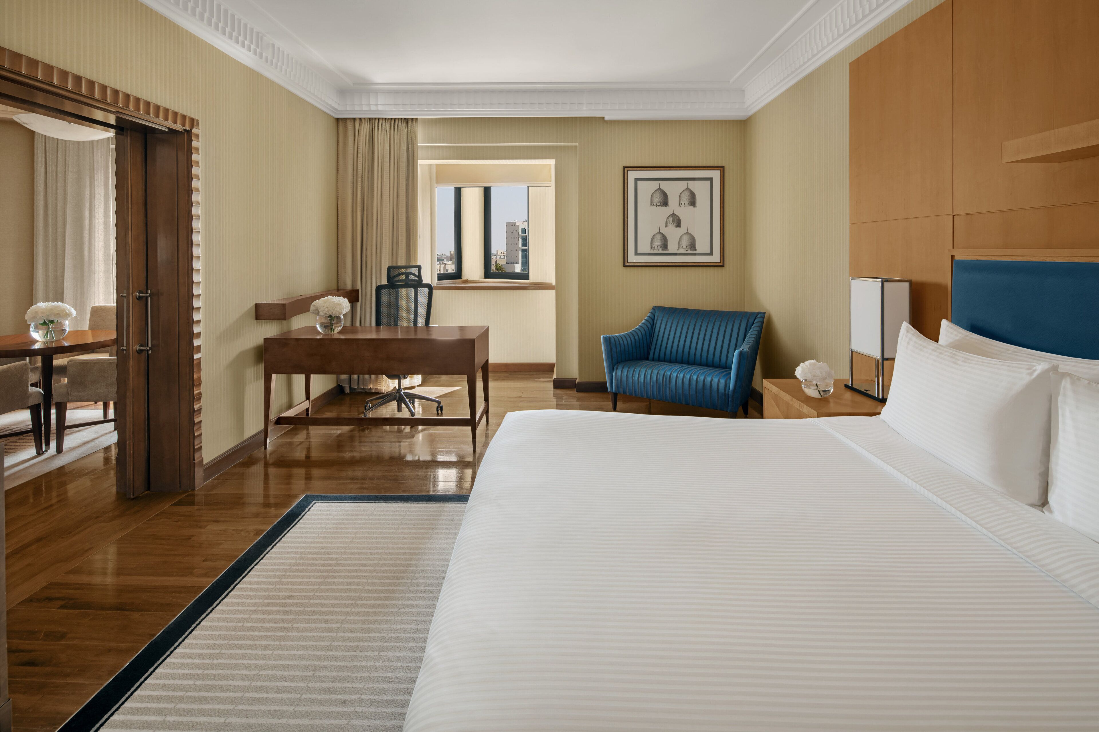 Suite Club, 1 très grand lit (Club Floor) | Draps italiens de Frette, literie de qualité, couette en duvet, minibar