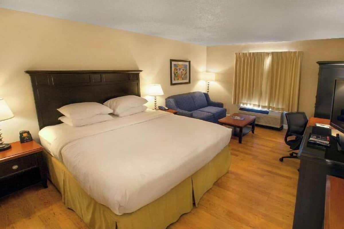 Premium bedding, desk, blackout drapes, iron/ironing board