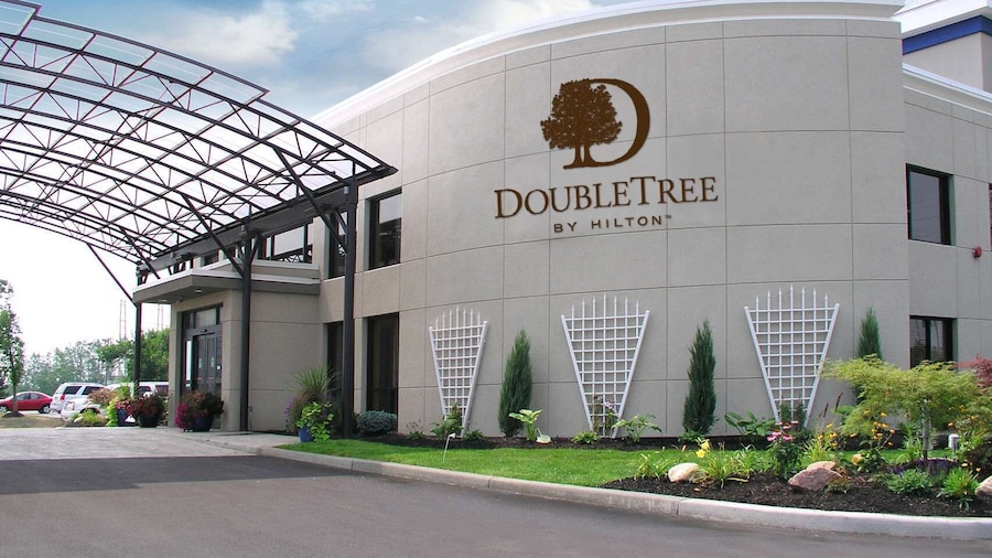 DoubleTree by Hilton Hotel Buffalo - Amherst