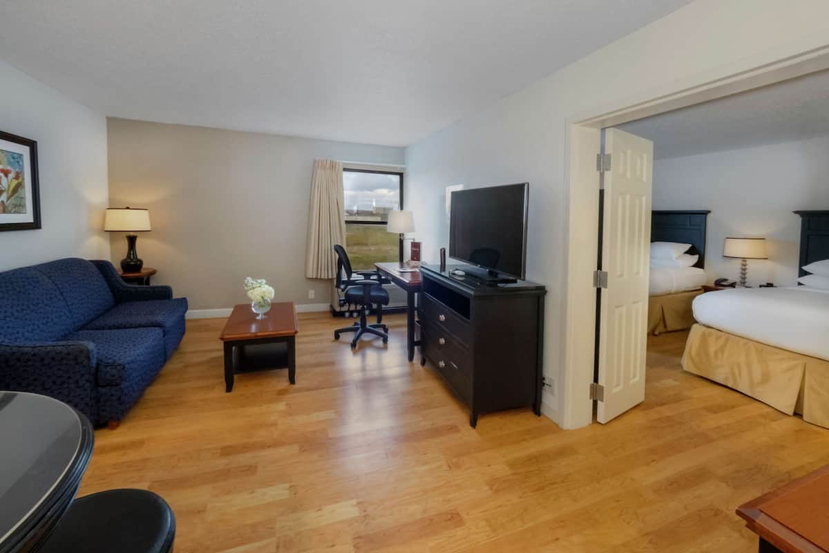 Suite, 2 Queen Beds, Kitchenette | Premium bedding, desk, blackout drapes, iron/ironing board
