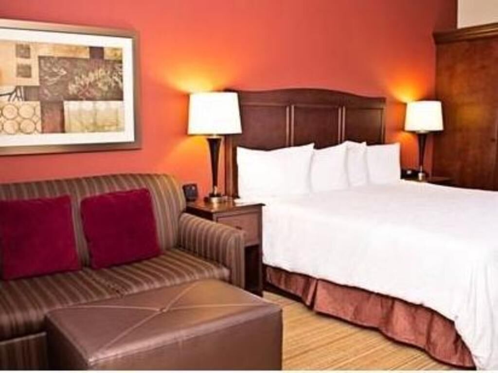 Literie hypoallergénique, surmatelas, coffres-forts dans les chambres