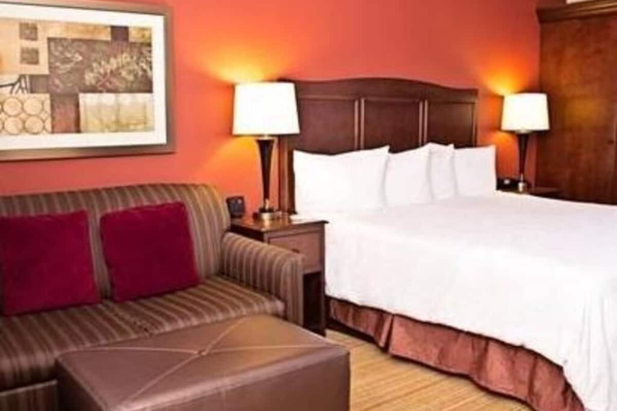 Hypo-allergenic bedding, pillowtop beds, in-room safe, desk