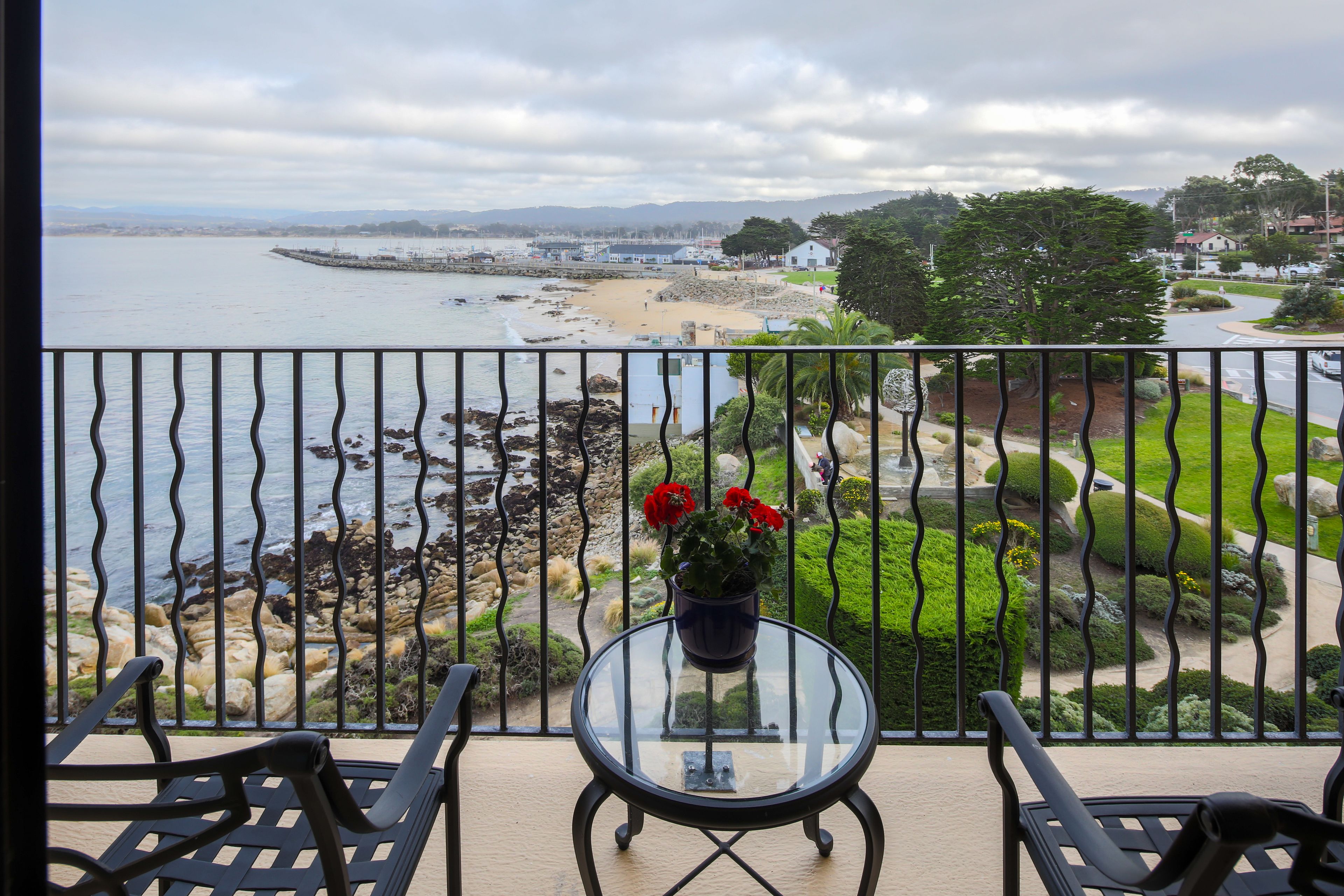 Top 5 Beachfront Hotels In Monterey, California Updated Trip101
