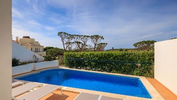 ์ํผ๋ฆฌ์ด ํ์ดํ, ์นจ์ค 3๊ฐ, ์ ์ฉ ์์์ฅ | 2 ๊ฐ์ ์นจ์ค, ๋
ธํธ๋ถ ์์
๊ณต๊ฐ, ์๋ง ์ปคํผ, ๋ค๋ฆฌ๋ฏธ/๋ค๋ฆฌ๋ฏธํ