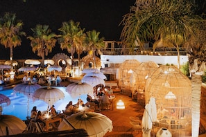 15 veitingastaðir, morgunverður í boði