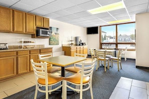 Free continental breakfast