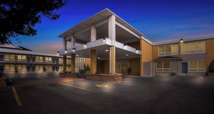 Best Western Lee's Motor Inn
