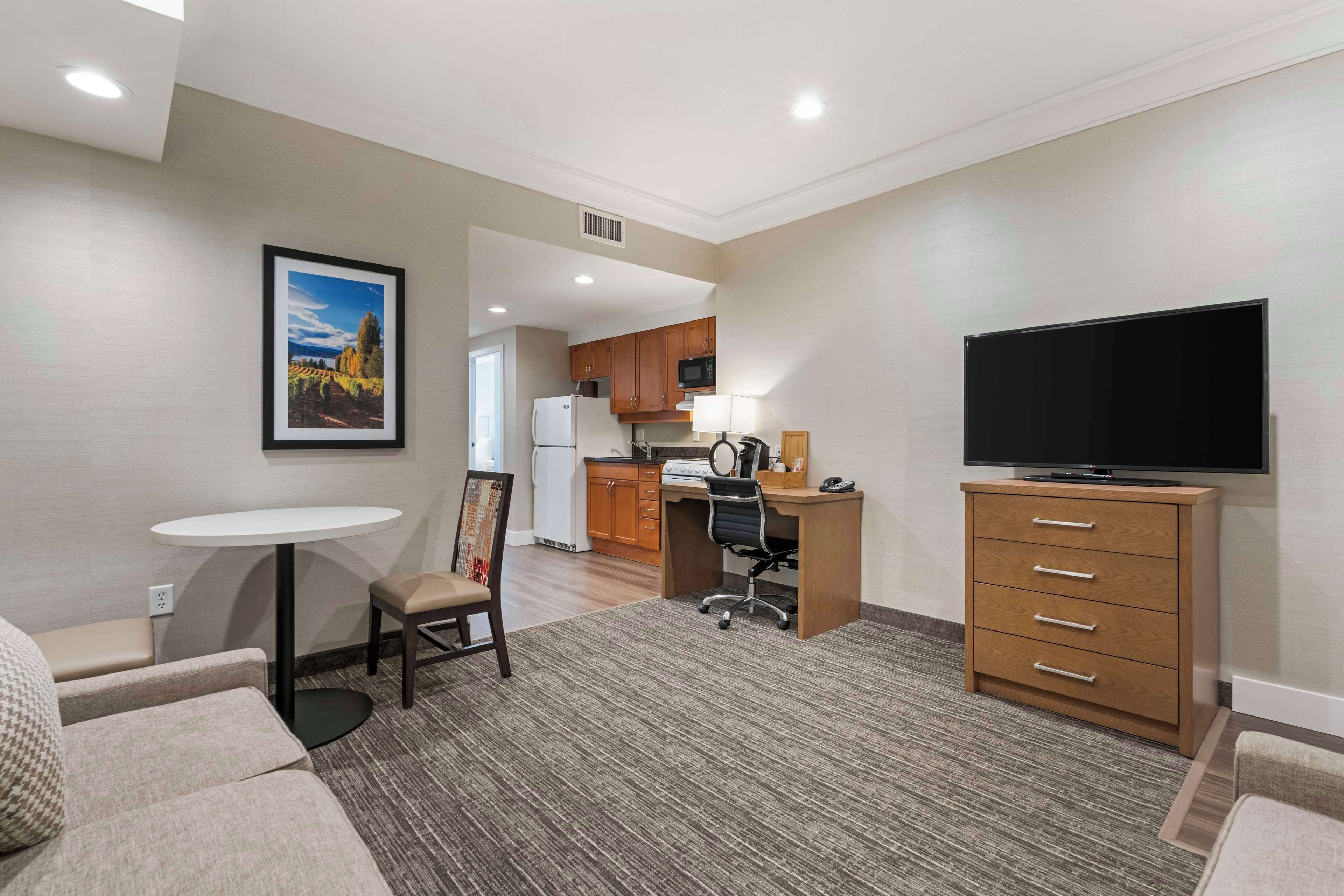 suite, 2 queen beds, non smoking, kitchen (full kitchen) | premium bedding, desk, laptop workspace, blackout curtains