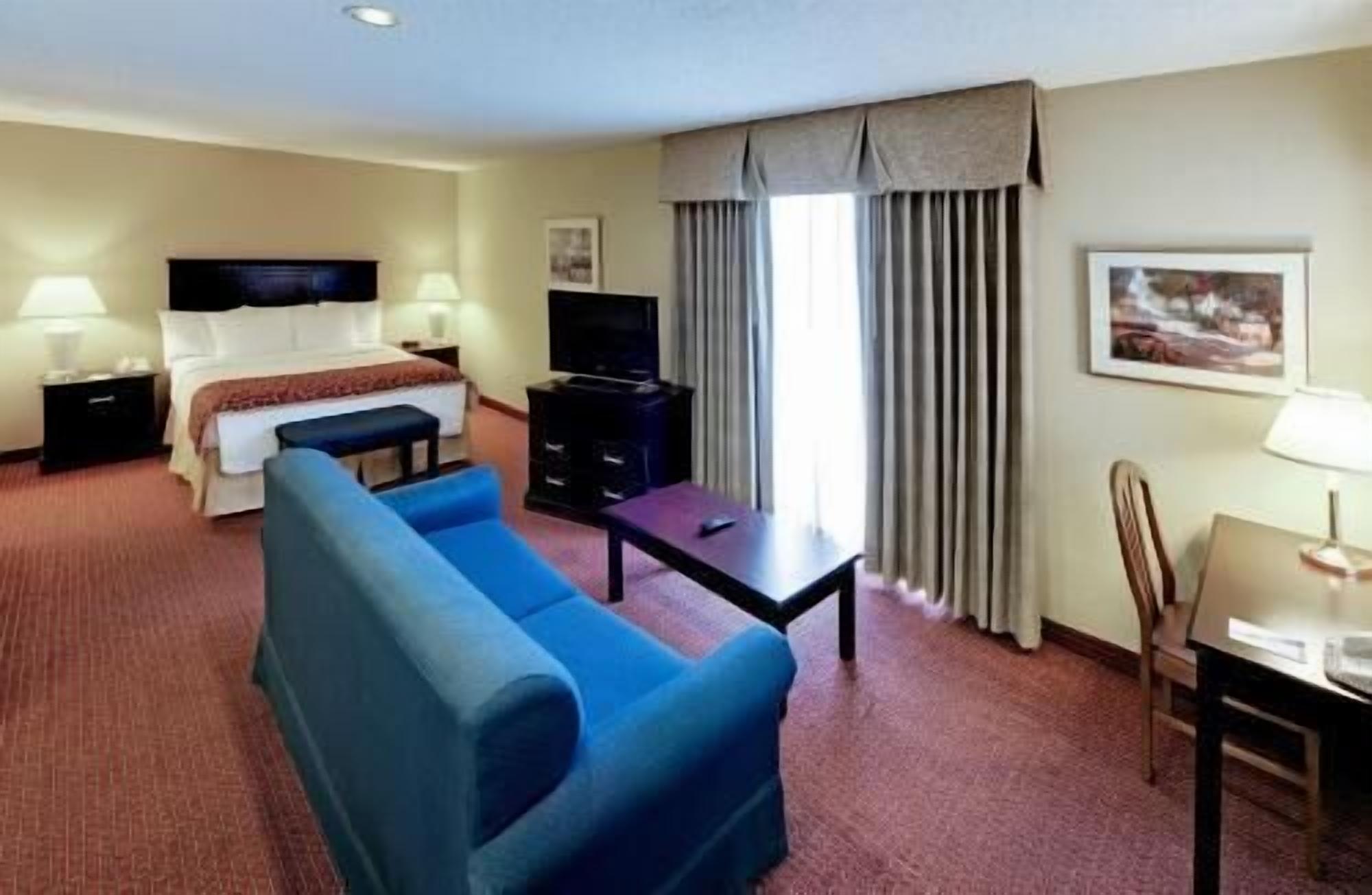 In-room safe, desk, iron/ironing board, free cribs/infant beds