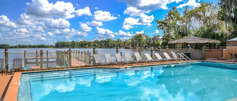 Outdoor pool, pool loungers
