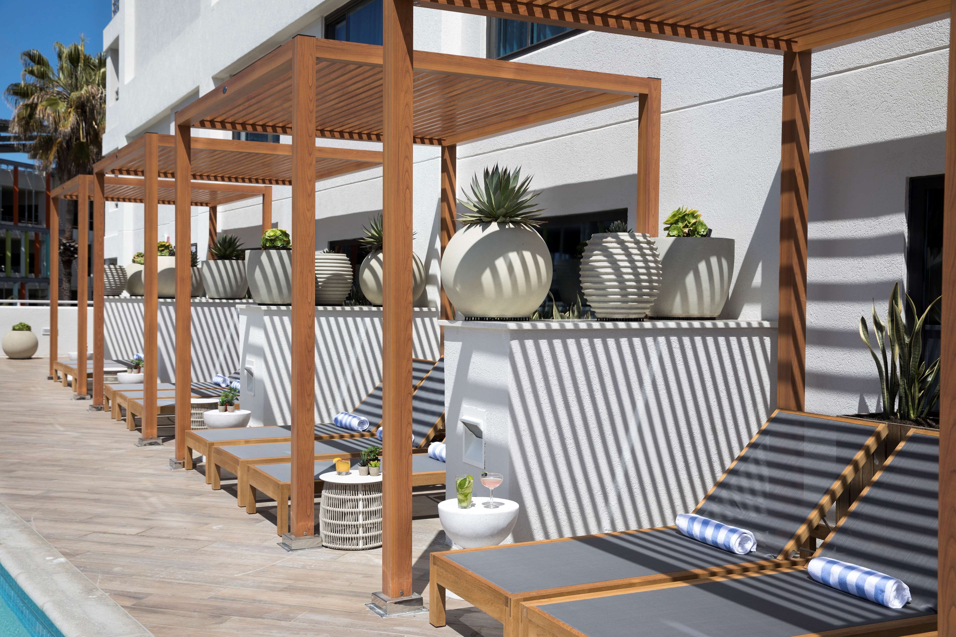 outdoor pool, pool loungers