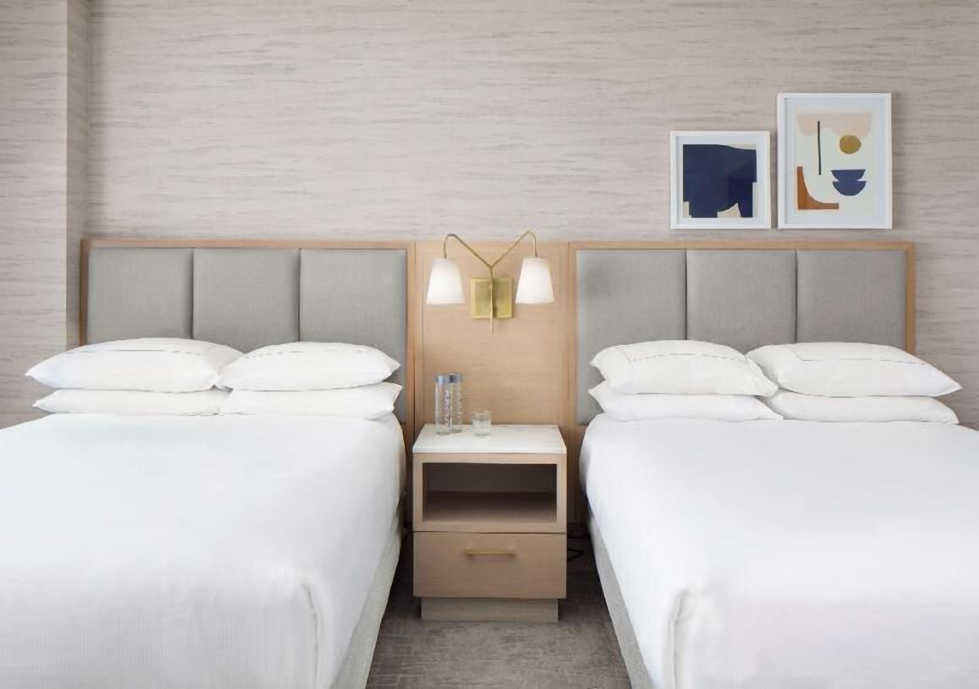 1 bedroom, premium bedding, in-room safe, desk