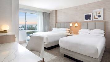 1 bedroom, premium bedding, in-room safe, desk