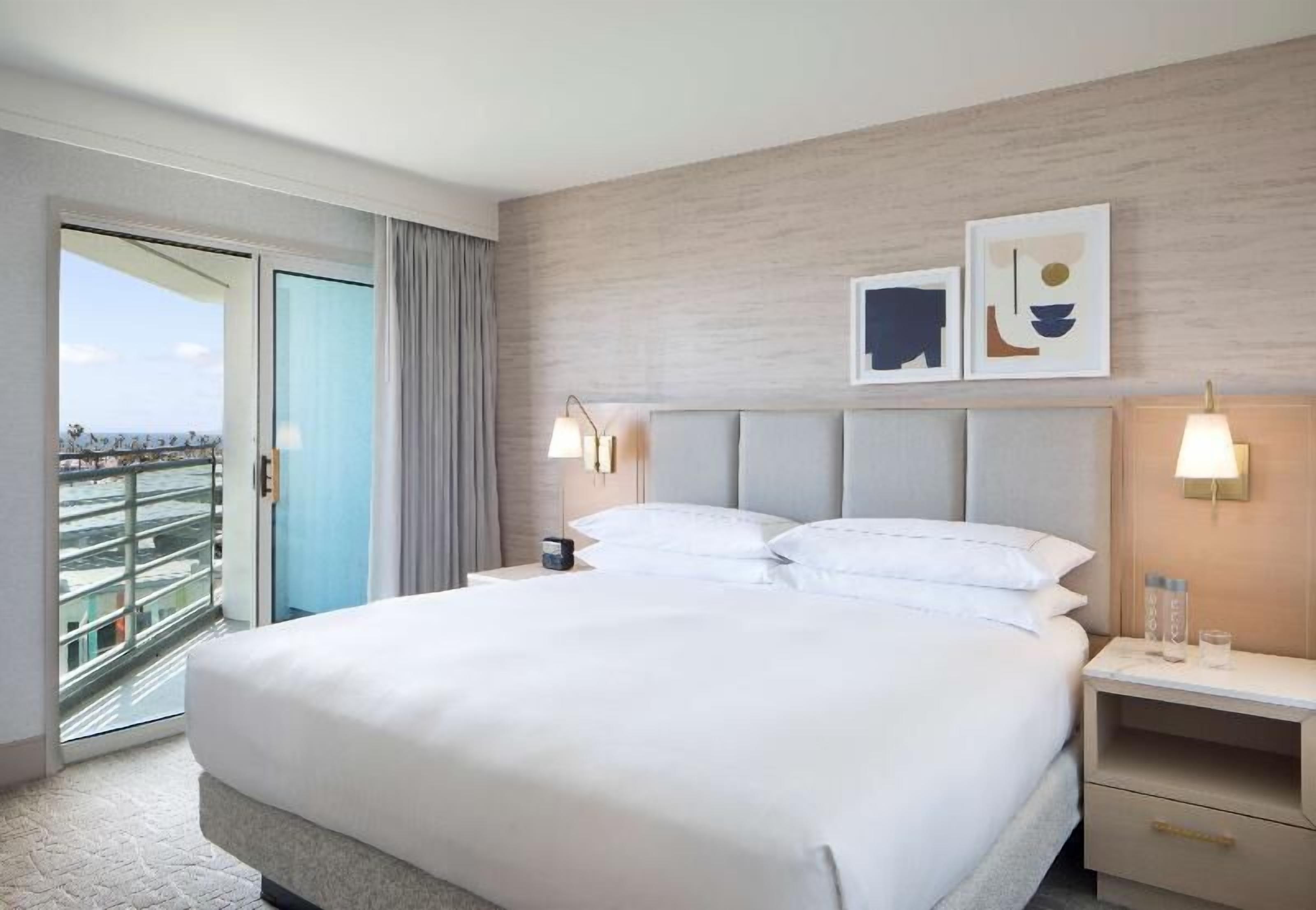 1 bedroom, premium bedding, in-room safe, desk
