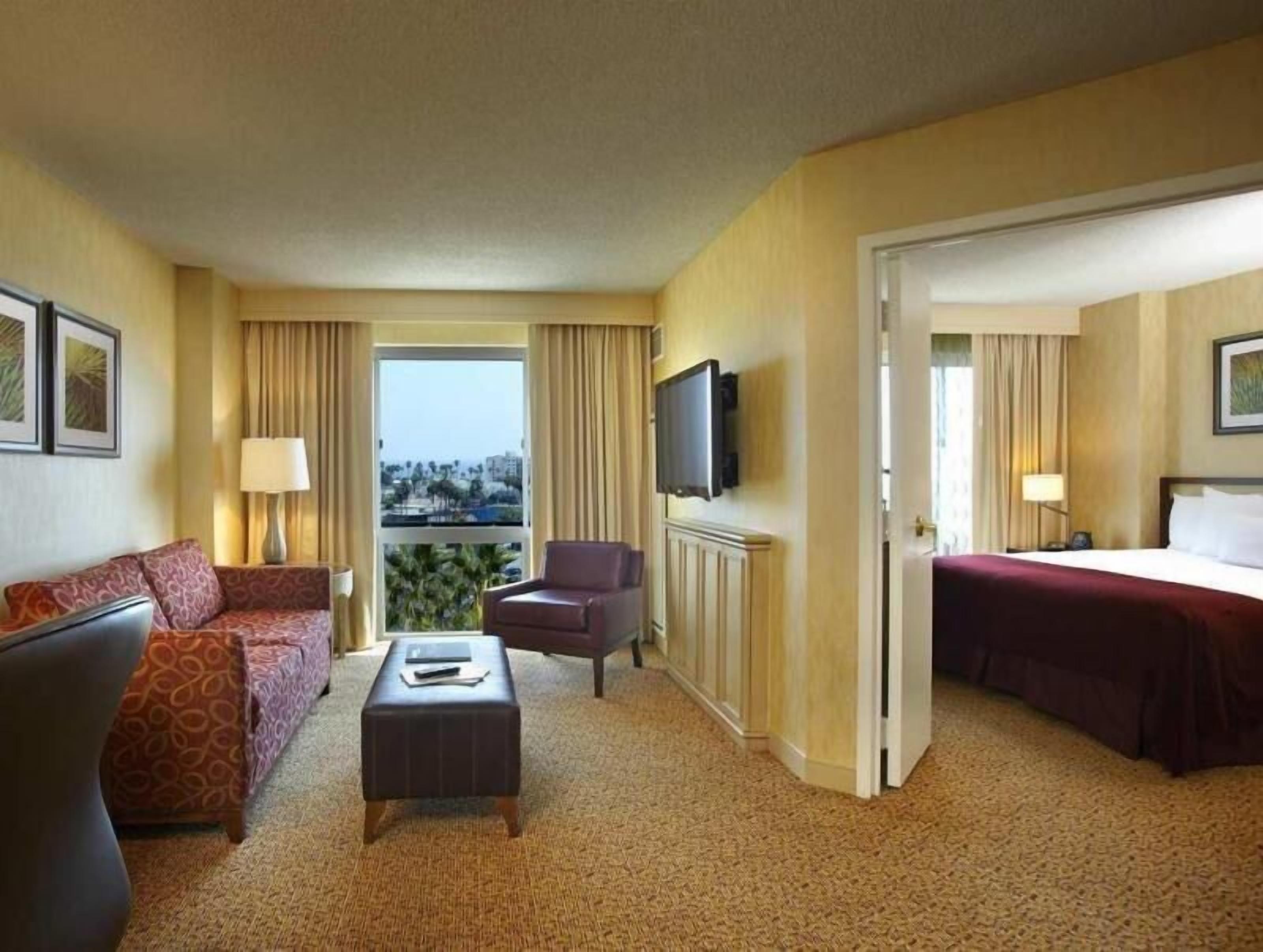1 bedroom, premium bedding, in-room safe, desk
