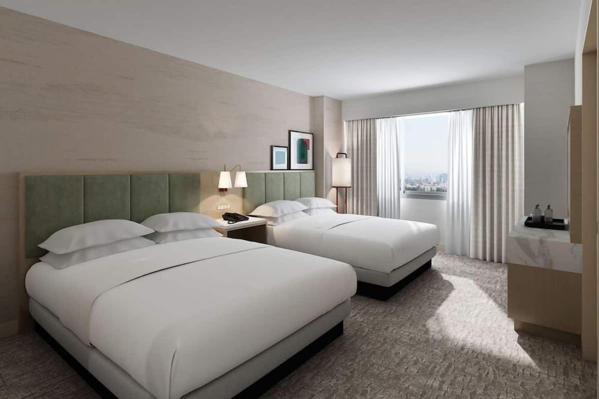 1 bedroom, premium bedding, in-room safe, desk