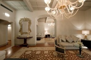 Siddeområde i lobbyen