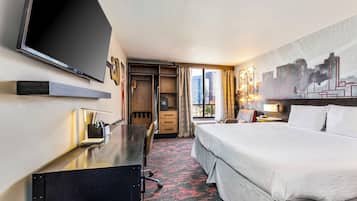 Chambre Standard, 1 trÚs grand lit, non-fumeur, réfrigérateur et four à micro-ondes (with Sofabed)