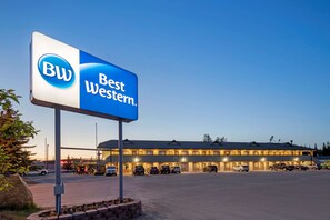 Exterior - Best Western King Salmon Inn (Soldotna)