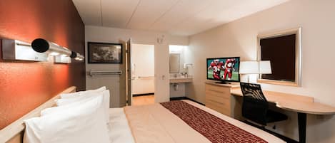 Deluxe-rum - 1 kingsize-säng - tillgänglighetsanpassat (Smoke Free) | Skrivbord, mörkläggningsgardiner, strykjärn/strykbräda och gratis wi-fi